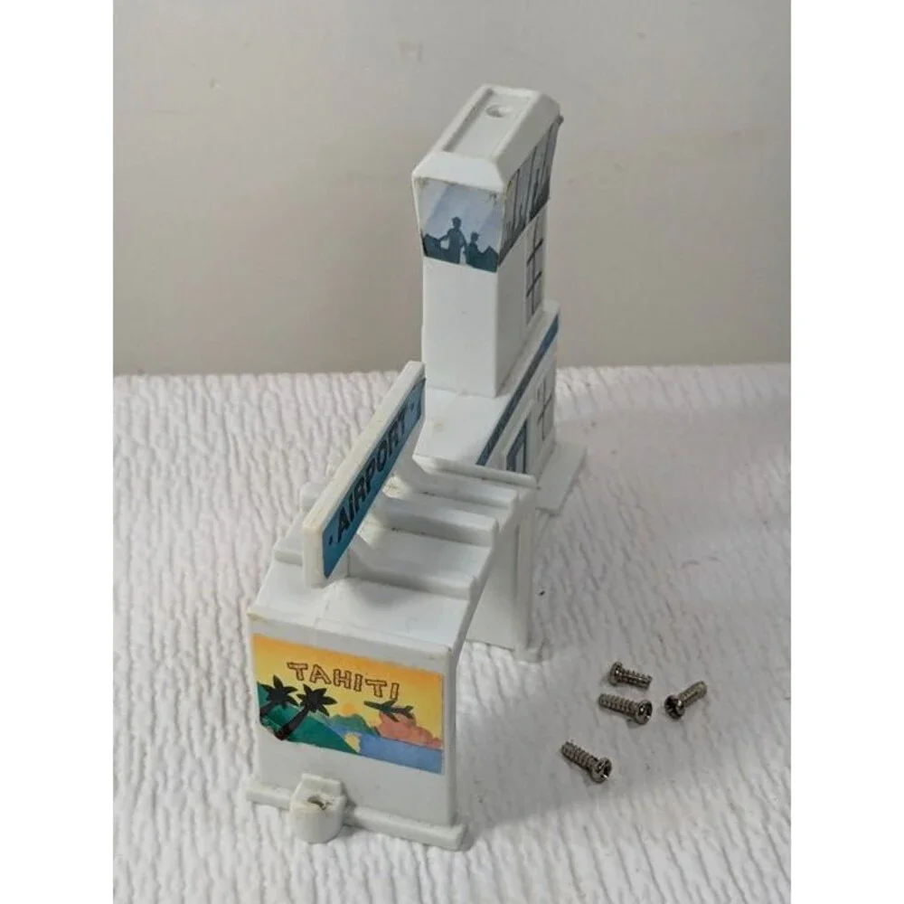 Vintage Micro Machines Super Van City Airport building Galoob replacement part